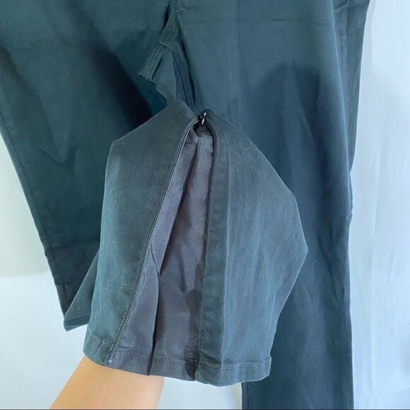 Universal Thread Women’s Boot Cut Black Pants Elastic Waist - Picture 6 of 8